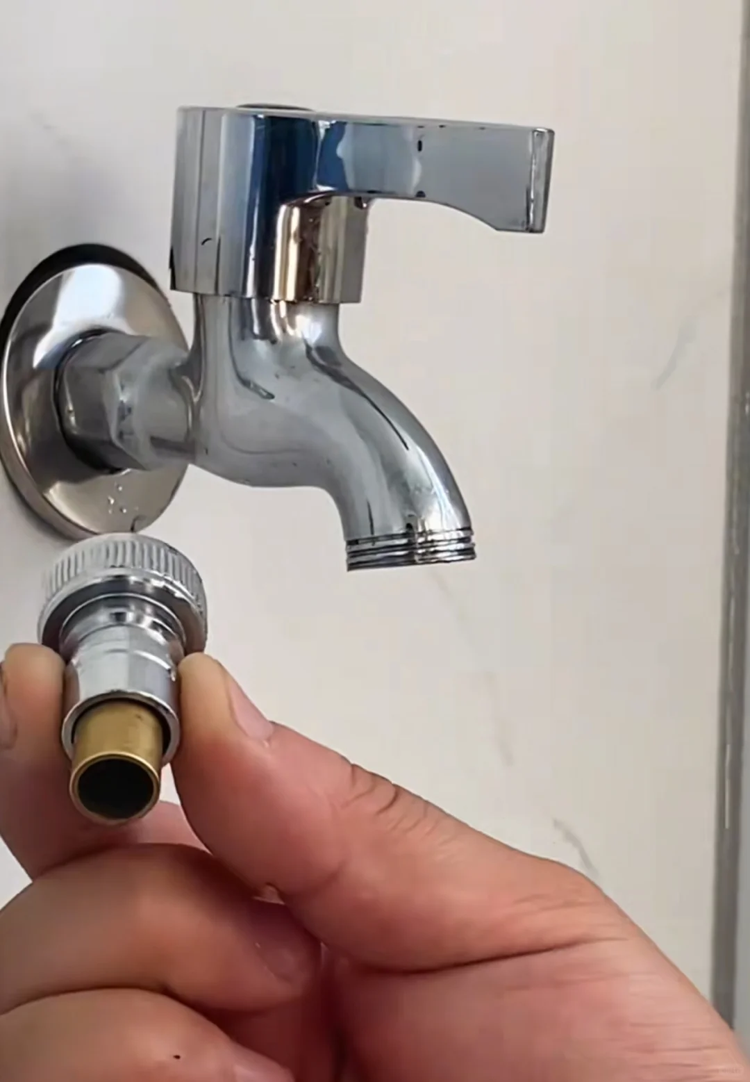 千万别提前装洗衣机止水阀！