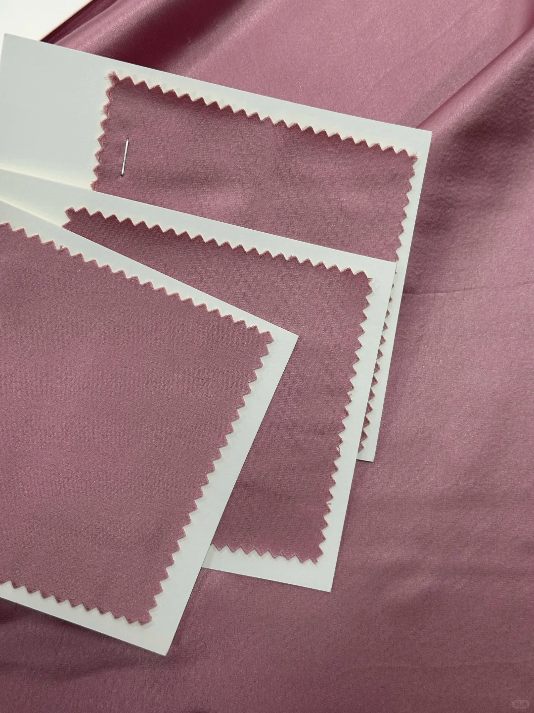 面料揭秘|欧阳娜娜这身为什么高级又灵动