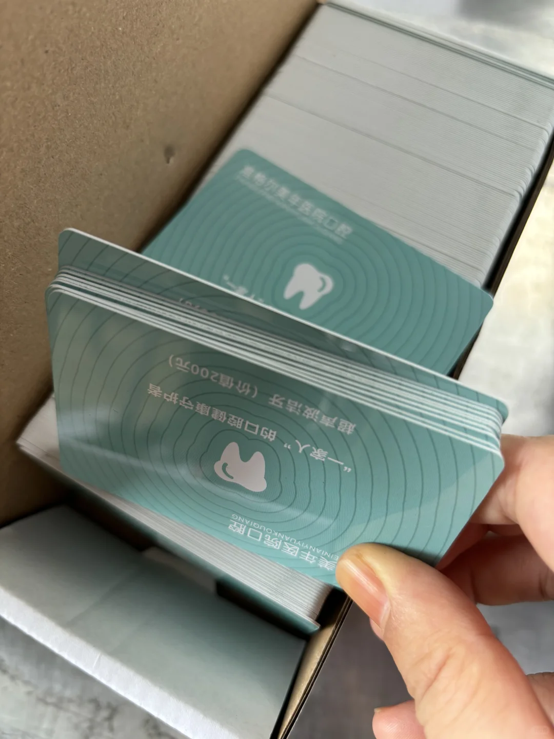 第一视角带大家体验我在车间验卡的一天