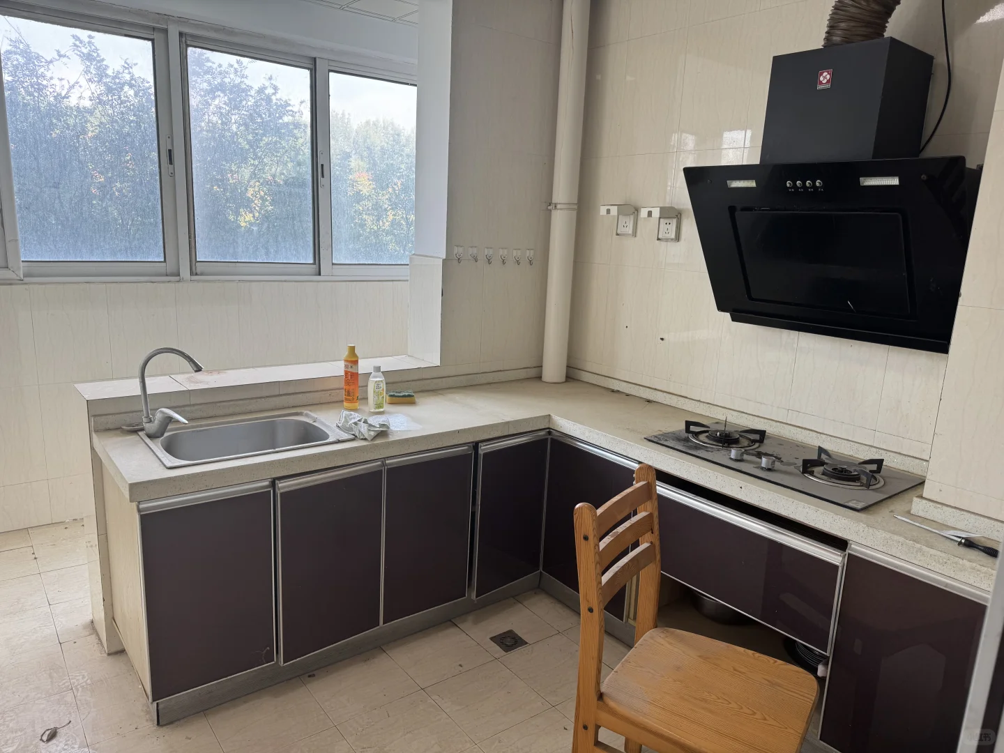 牧业三室两卫文苑北路地铁口2800?️