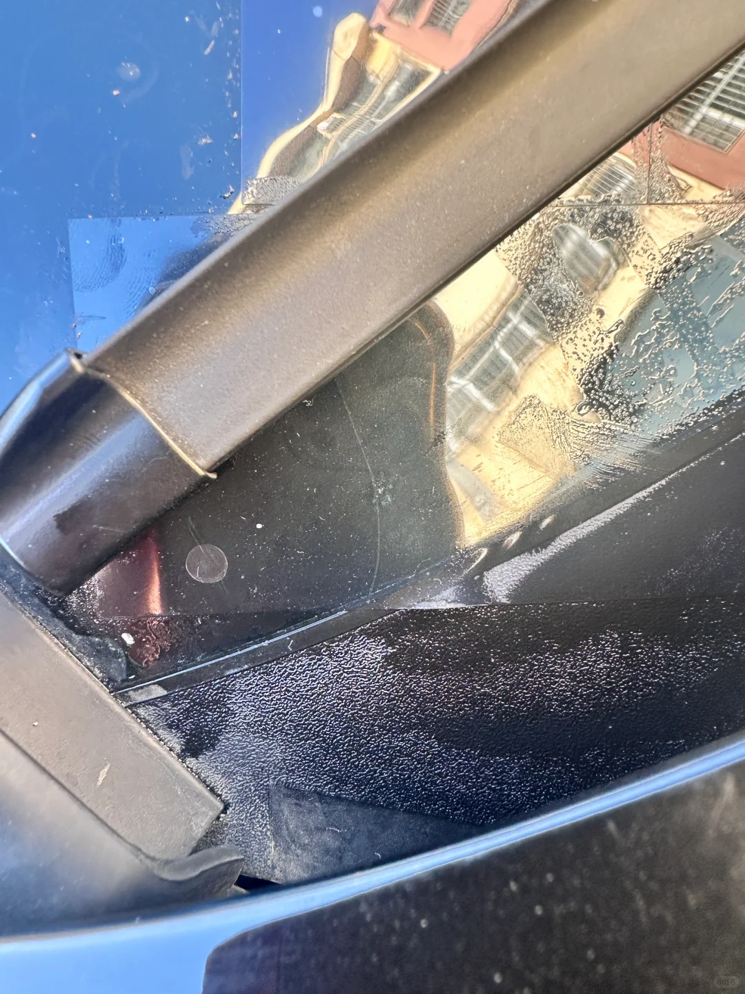 奥迪Q5L前档玻璃修复