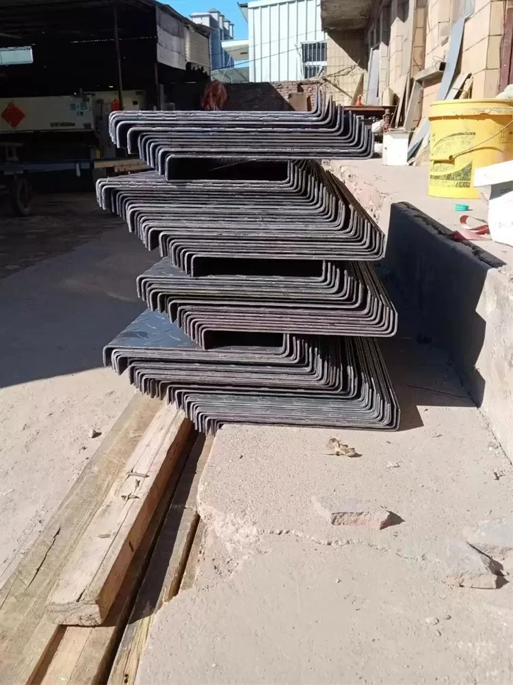 花纹钢板制作成踏步板：为何成工程界的首选
