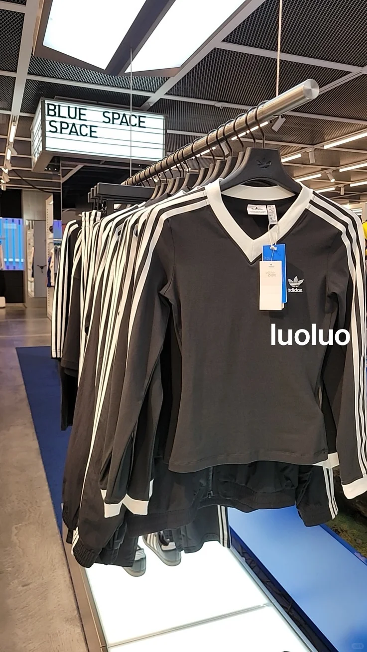 科普｜今年爆款V领，你最pick哪一件