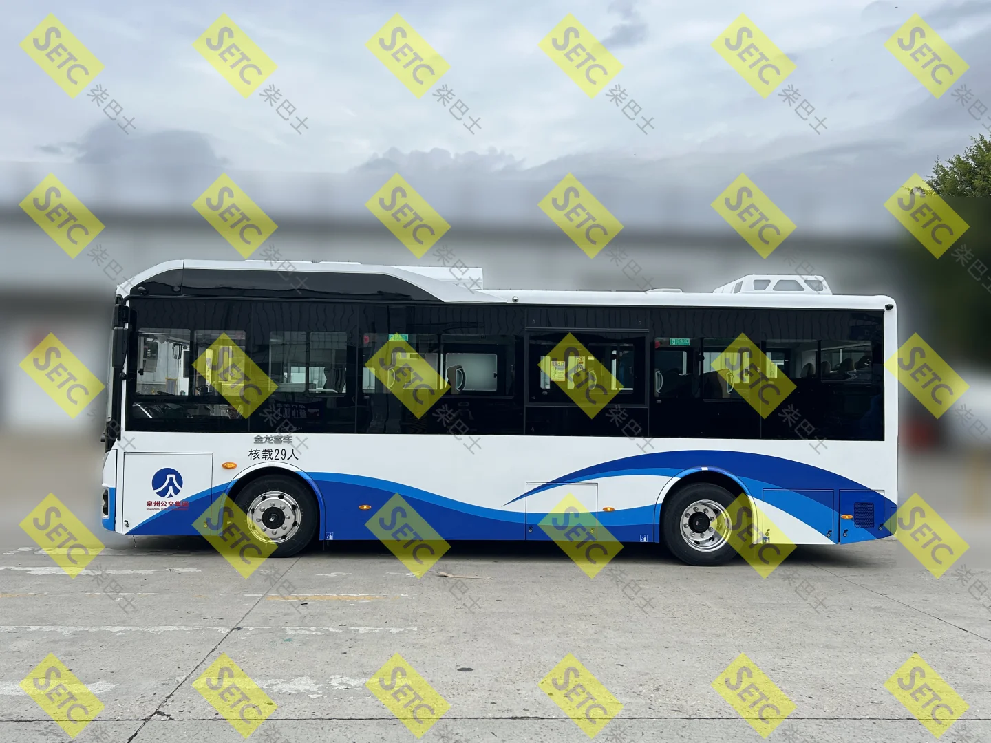 泉州公交 XMQ6815WGBEVL