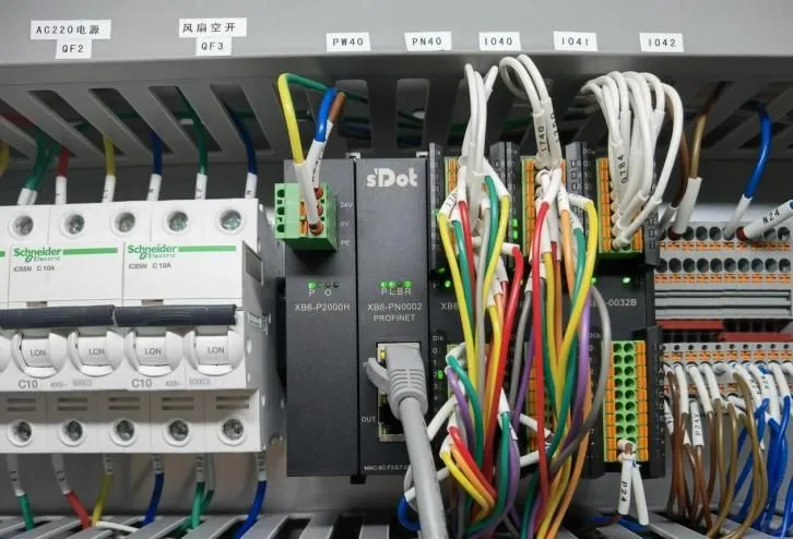 实点IO在光伏玻璃自动包装流水线上的应用