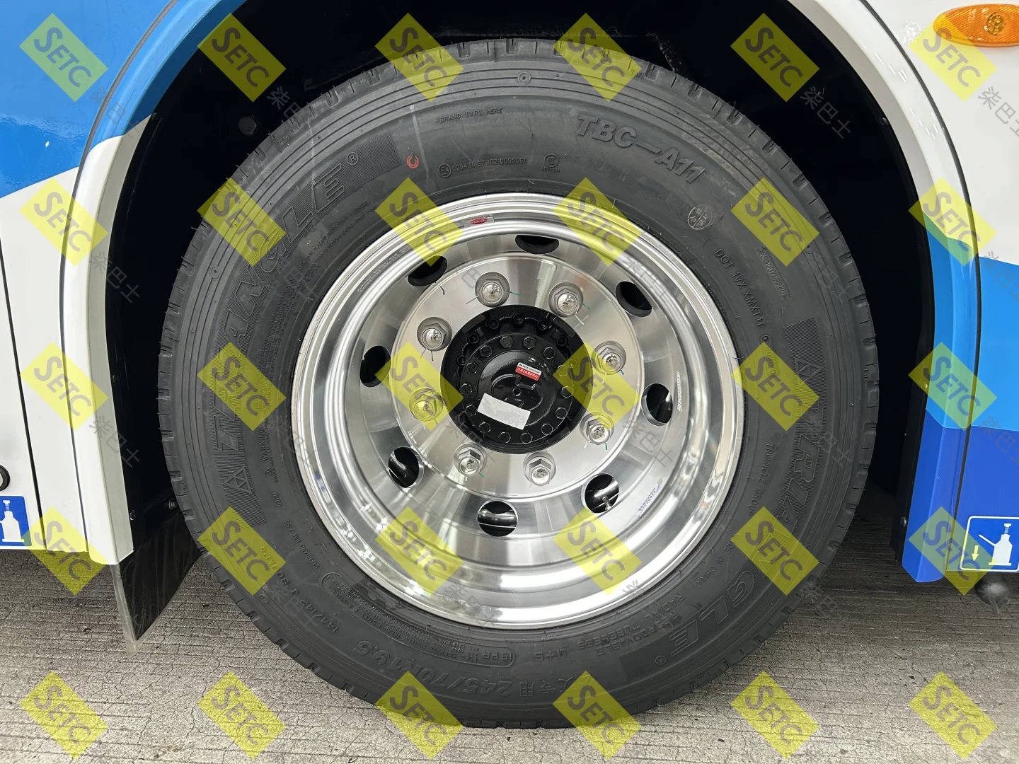 泉州公交 XMQ6815WGBEVL