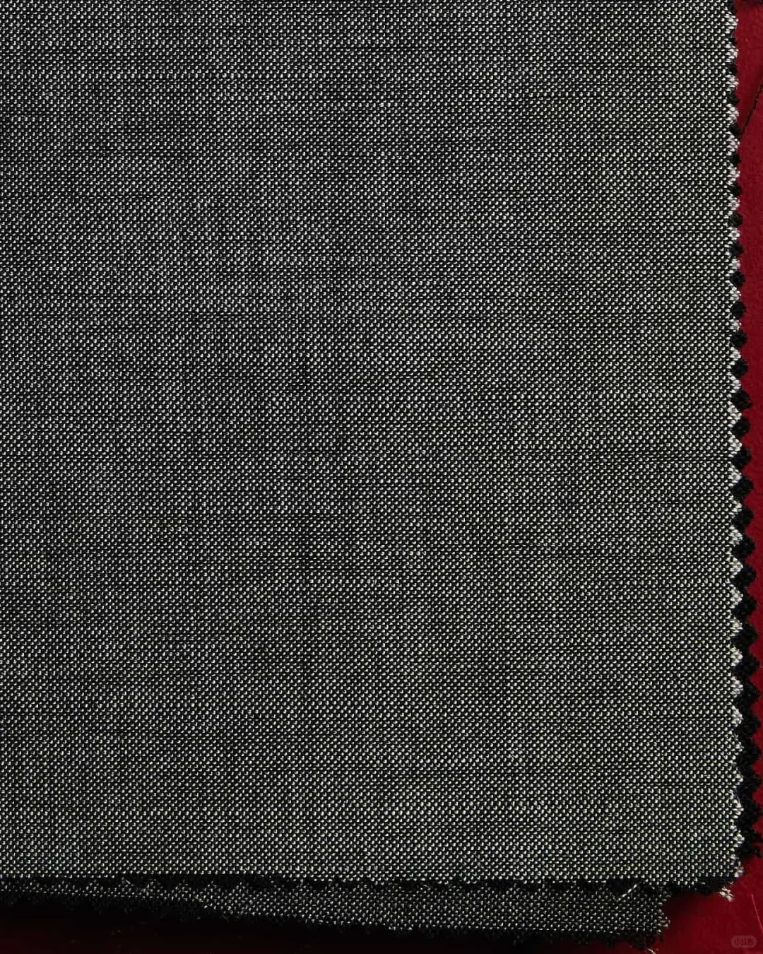 如何选择西服面料？