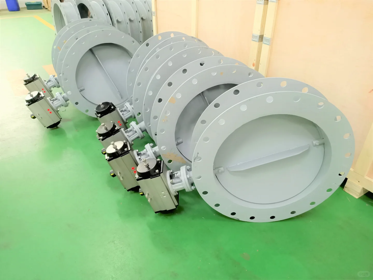 浦欧威阀门通风阀﻿ 采用钢板焊接制造