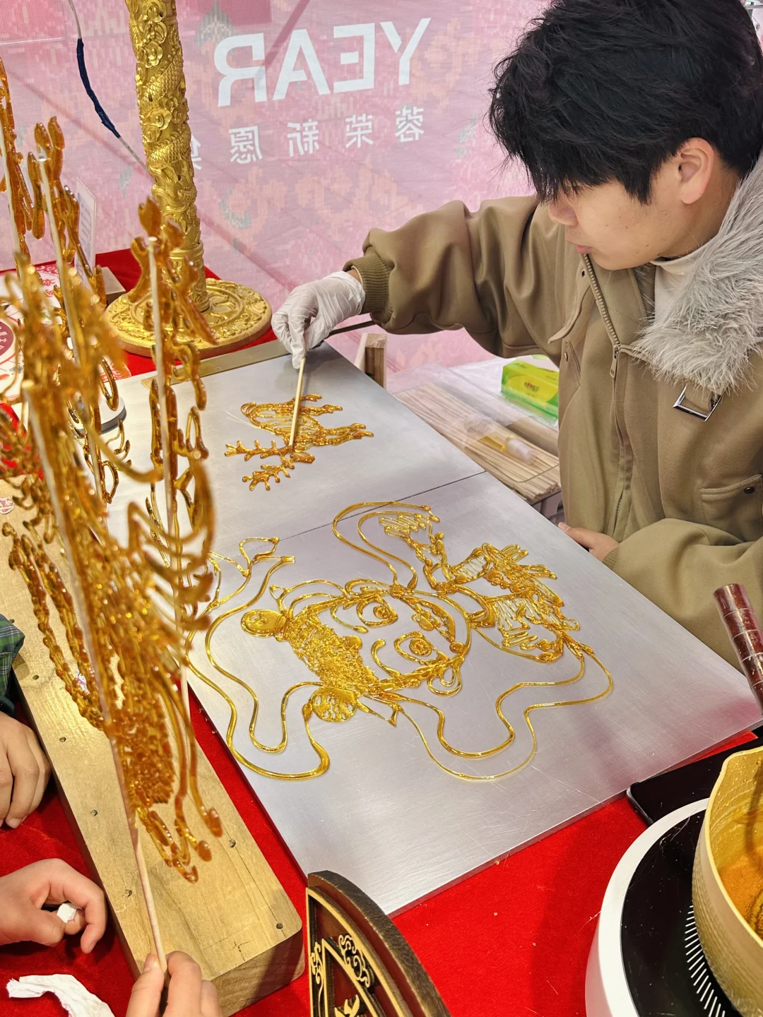 拿抓糖画，四川限定