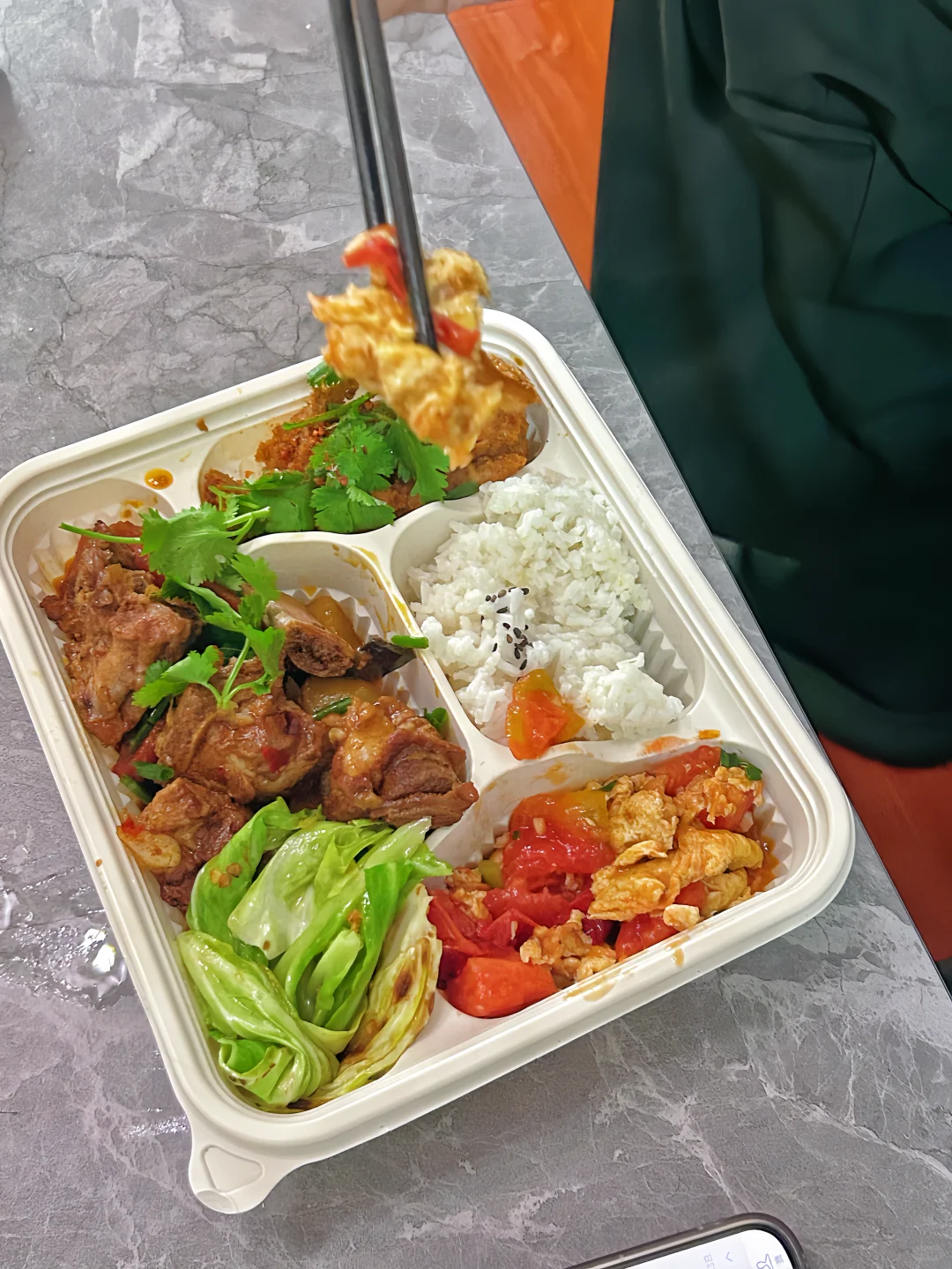 吃够预制菜的打工人做乐山工作餐接单