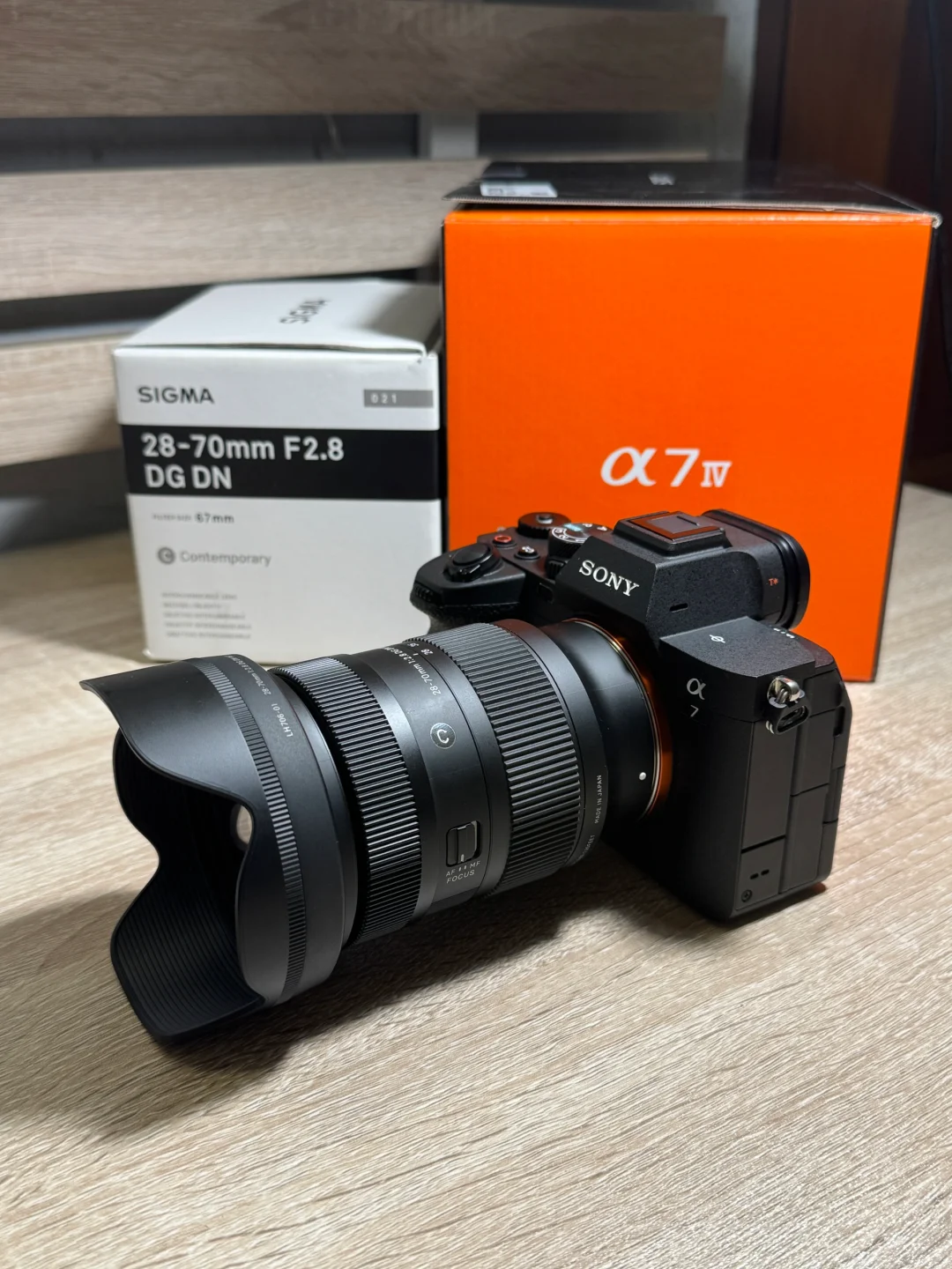 ??人生第一架微单 - Sony a7m4