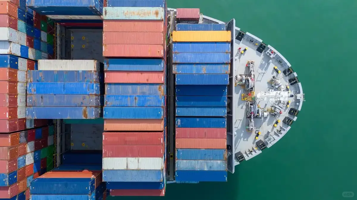 货代基础知识-散货船、集装箱船