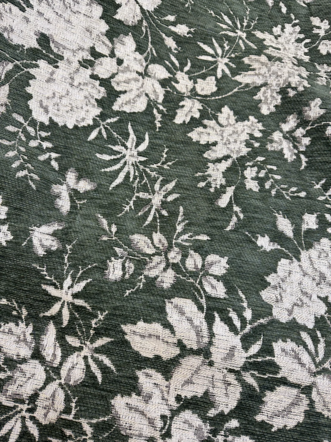 找到有生命力的布料，好喜欢！