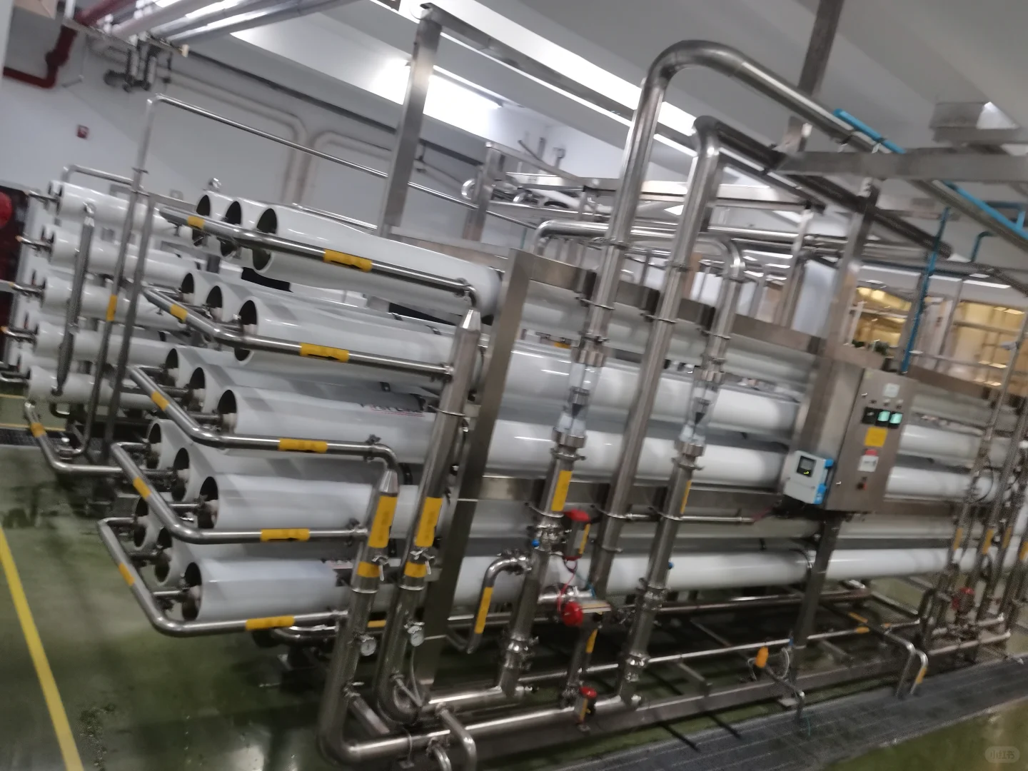 含气碳酸饮料生产设备中二氧化碳发生器作用