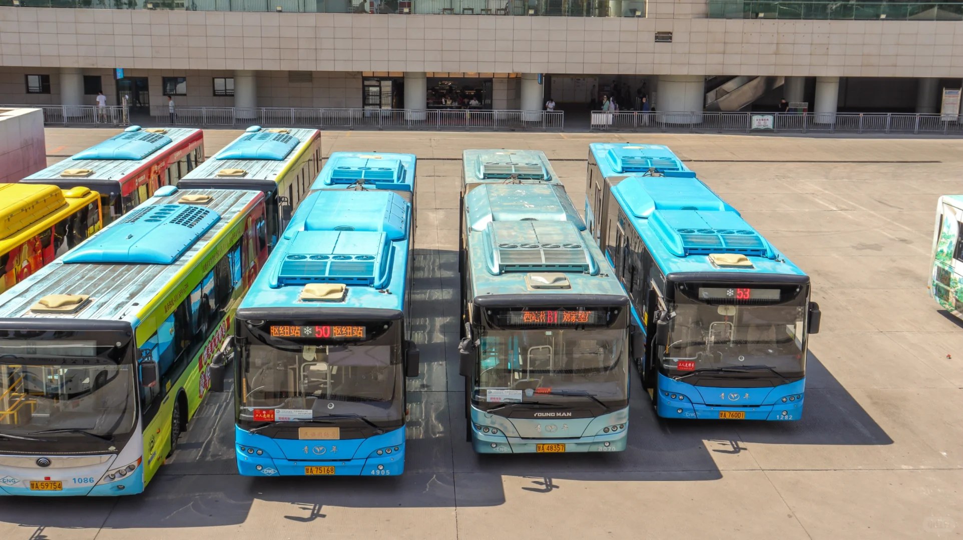 时日无多的金城BRT双开门大青后