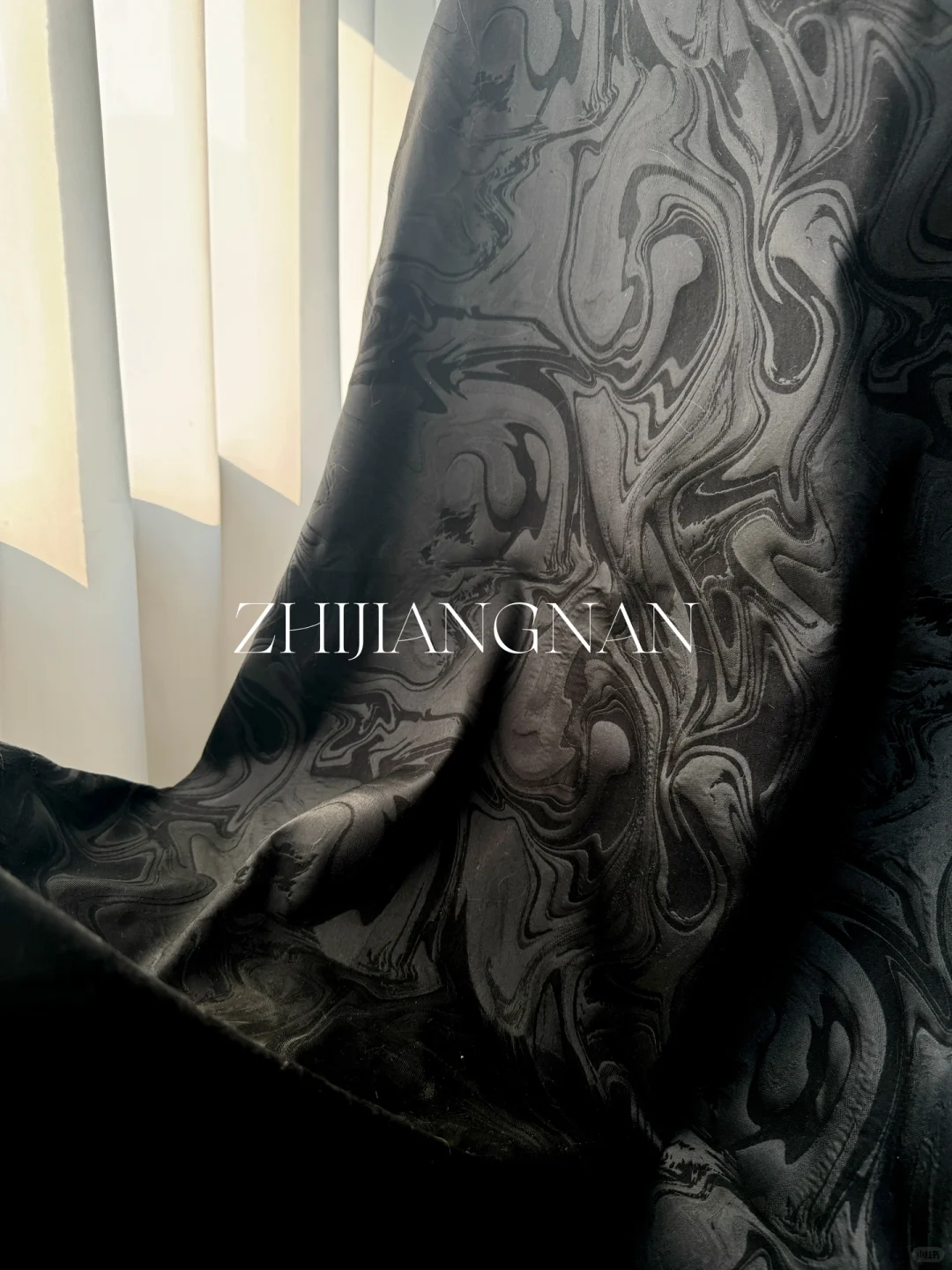 绝美珠光面料?春夏新品立体海浪提花