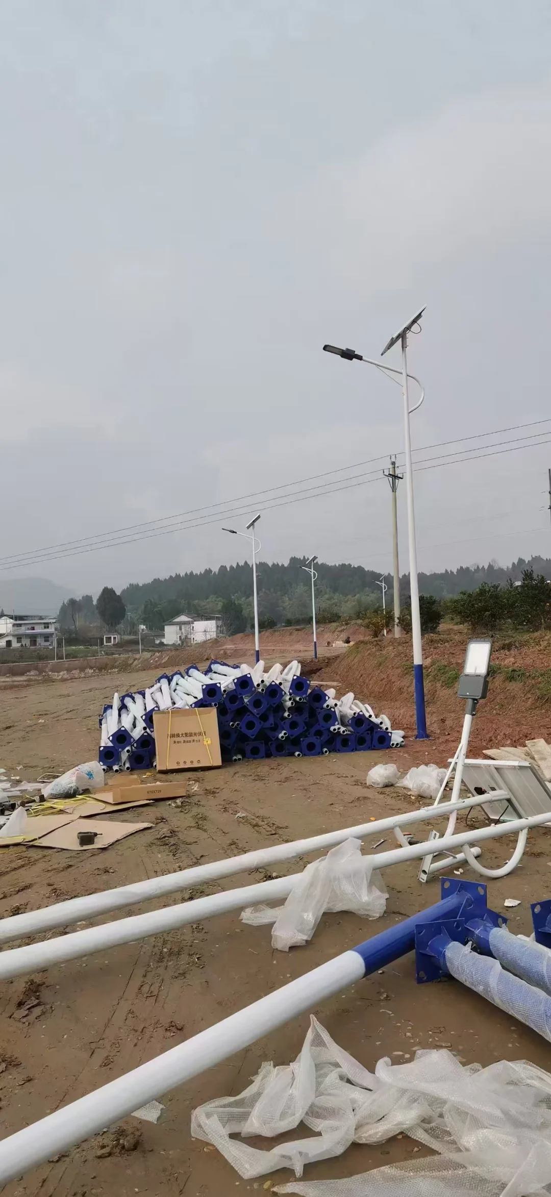 农村太阳能路灯怎么选更有性价比