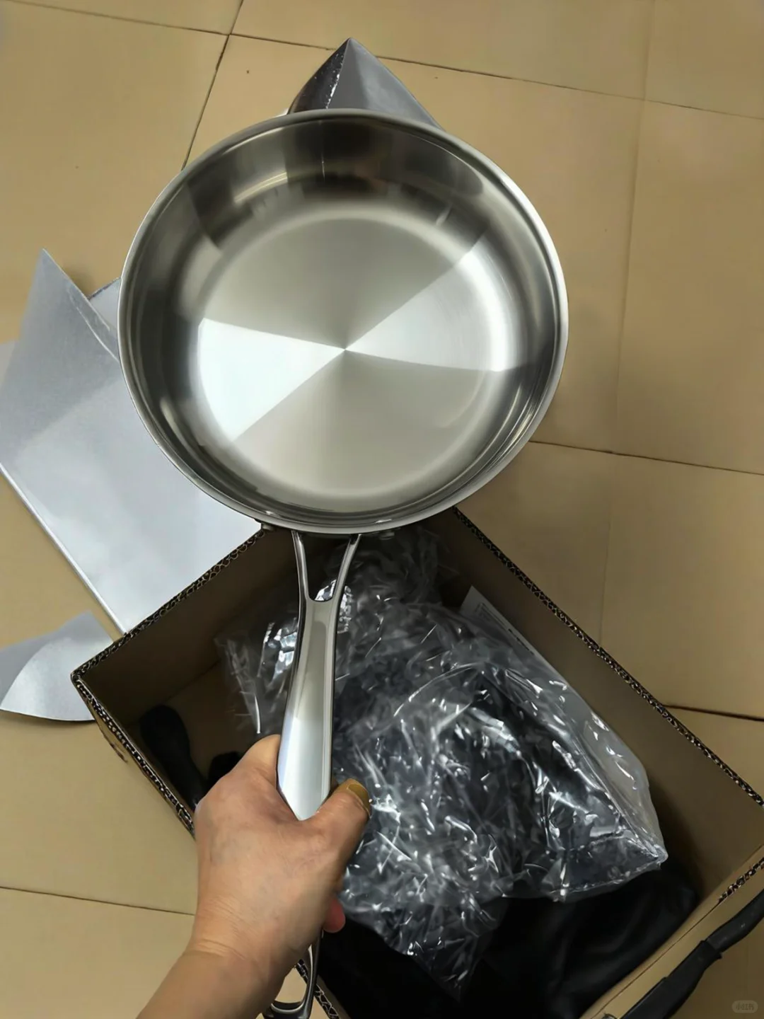 不锈钢锅用30年仍不粘！厂家：已停产多年？