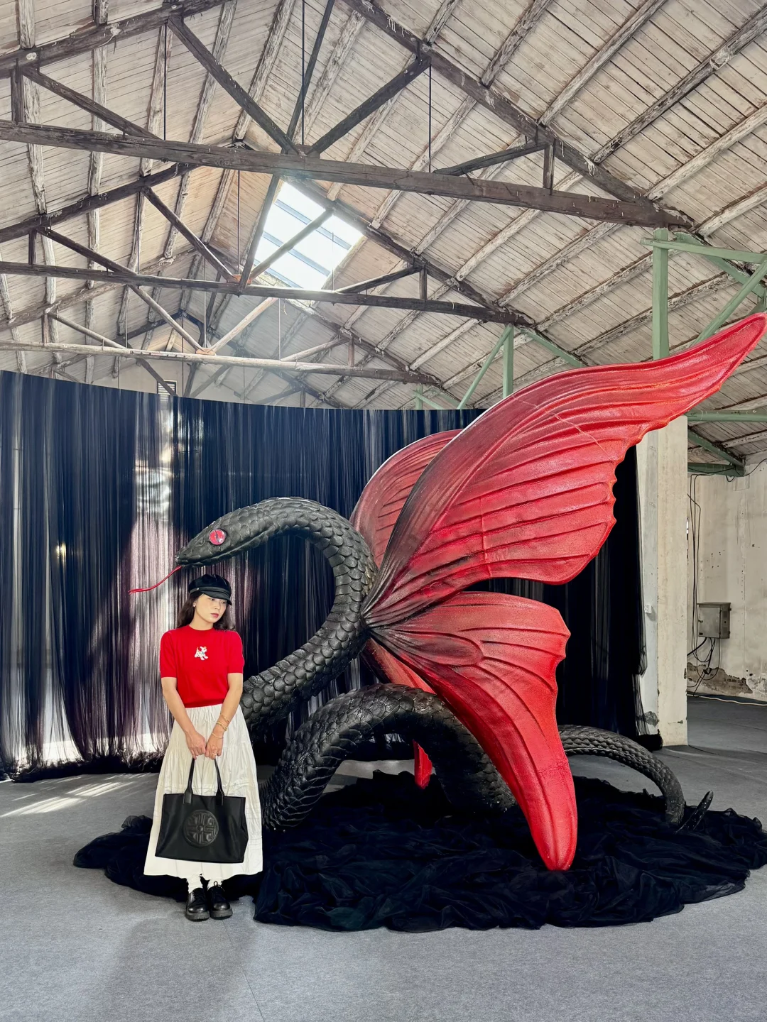 ?我很少用“震撼”形容一场展！