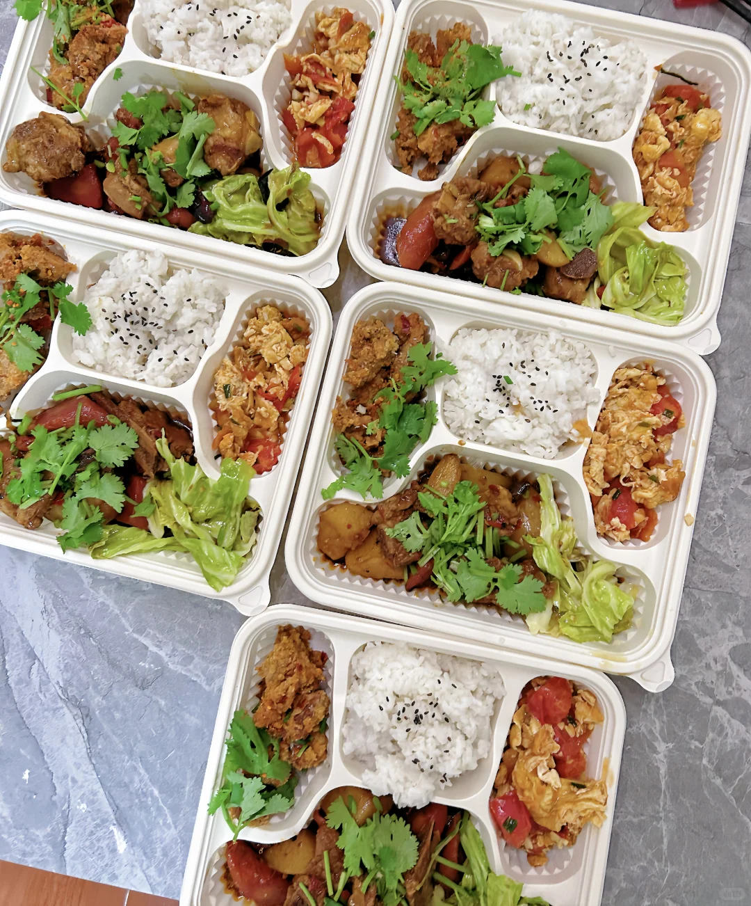 吃够预制菜的打工人做乐山工作餐接单