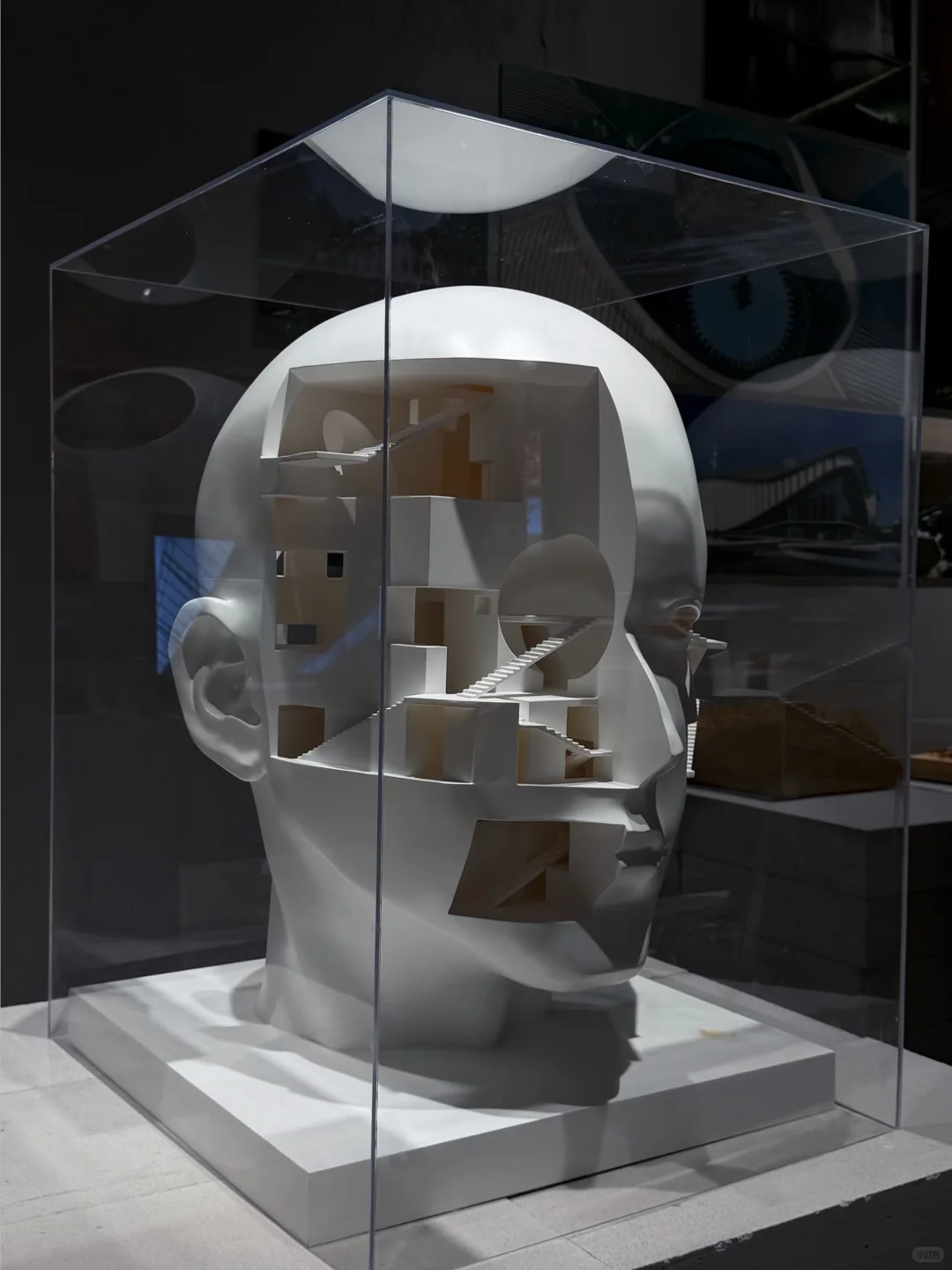 重庆 旁观者设计博物馆 设计引导我们思考