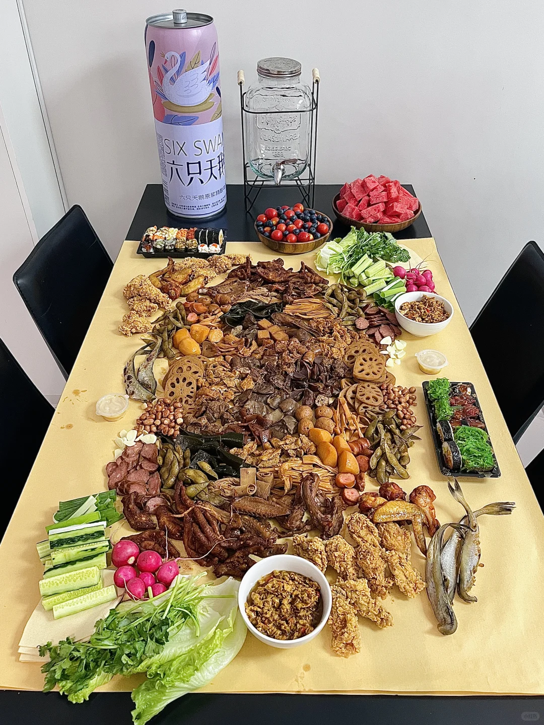 手抓下酒菜?年轻人的新型家宴聚餐 ！