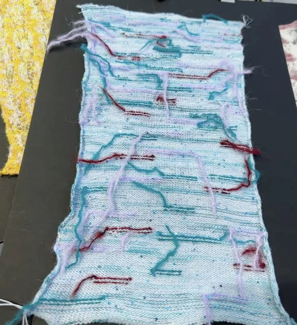 逛展捕捉灵感把衣服做成艺术?25秋冬新毛衣