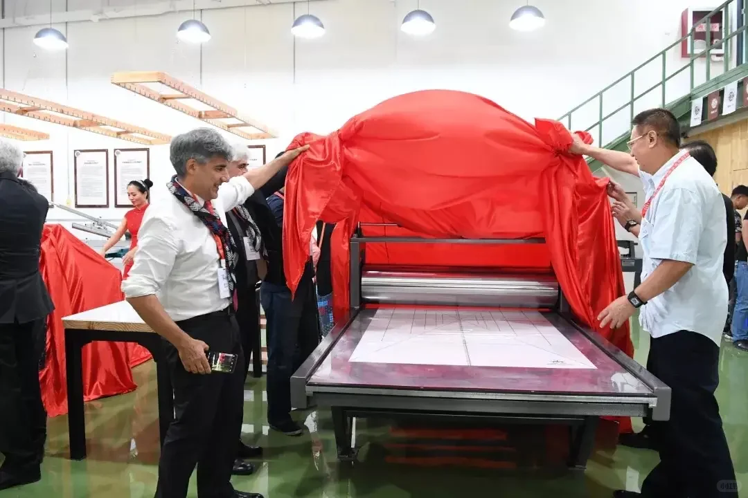 “凯阳”牌版画机