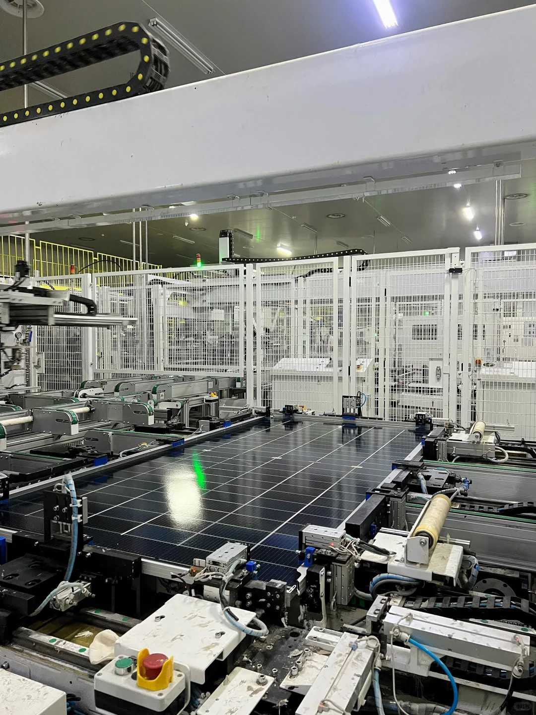 涨知识| 光伏人在车间学习的一天?