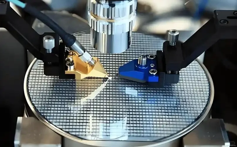 光刻胶“新势力”，上海新阳100吨产能开启