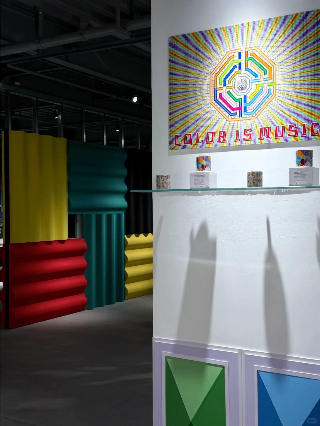 重庆 旁观者设计博物馆 设计引导我们思考