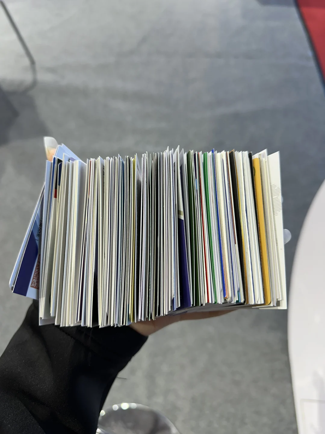 作为翻译 竟然收集了这么多名片！