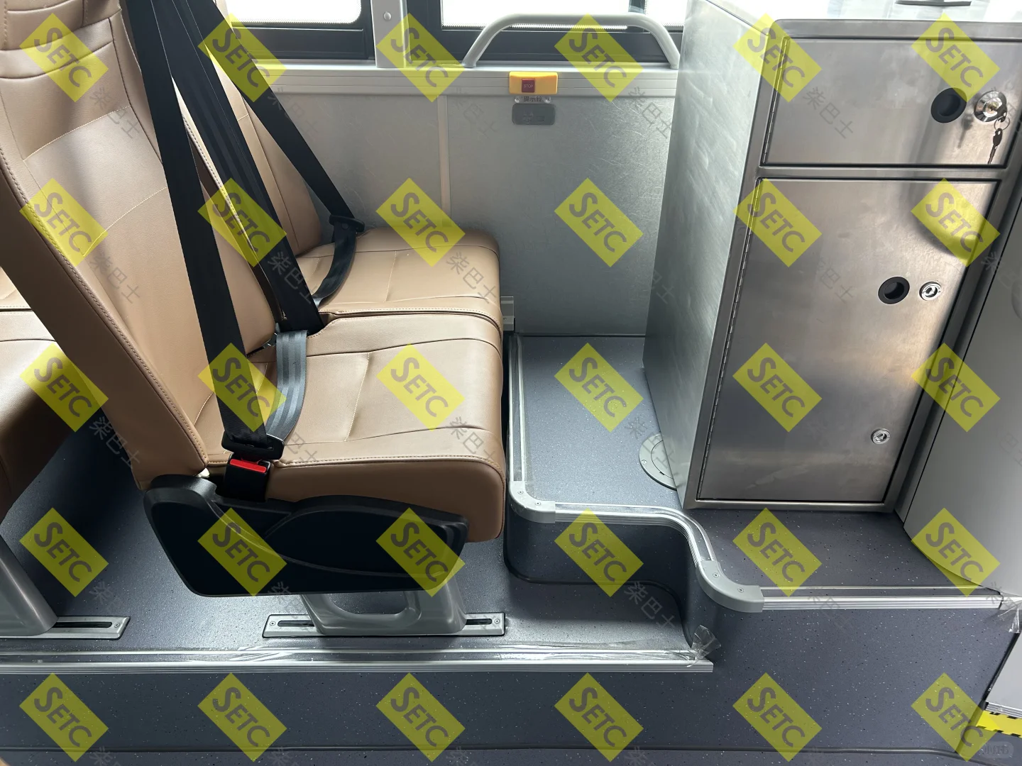 泉州公交 XMQ6815WGBEVL