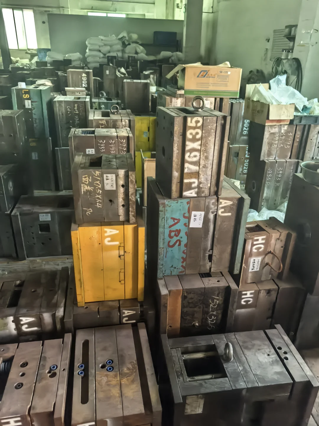 沙井废模具回收 塑胶模具回收 铝模具回收