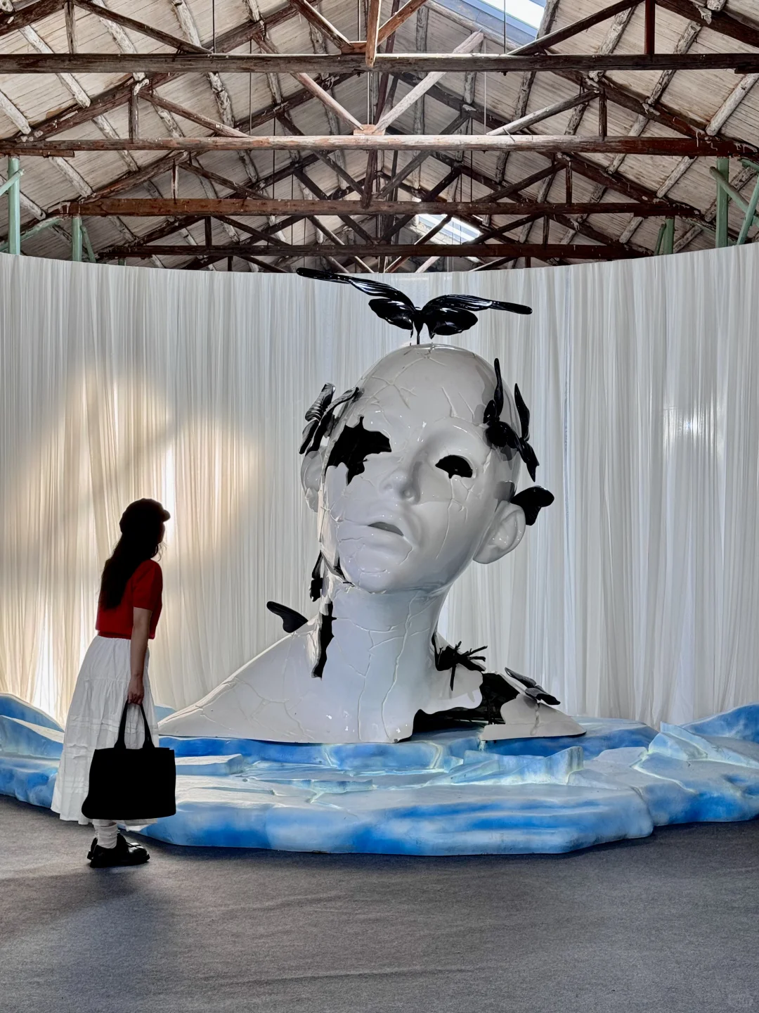 ?我很少用“震撼”形容一场展！