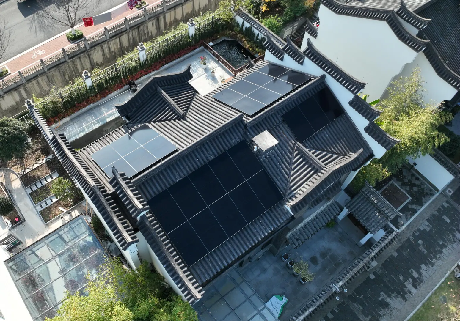 富人为什么都喜欢在屋顶装华为光伏？