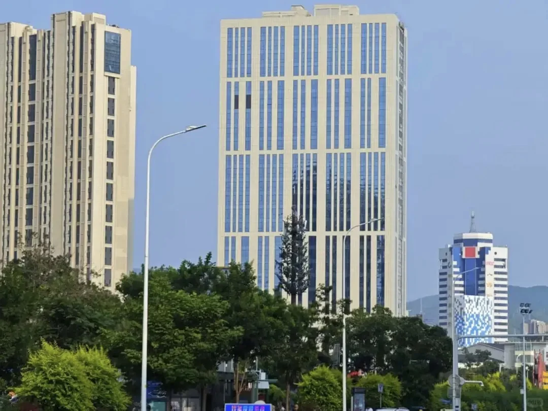 储能路灯搭建城市照明安全应急体系再添案例