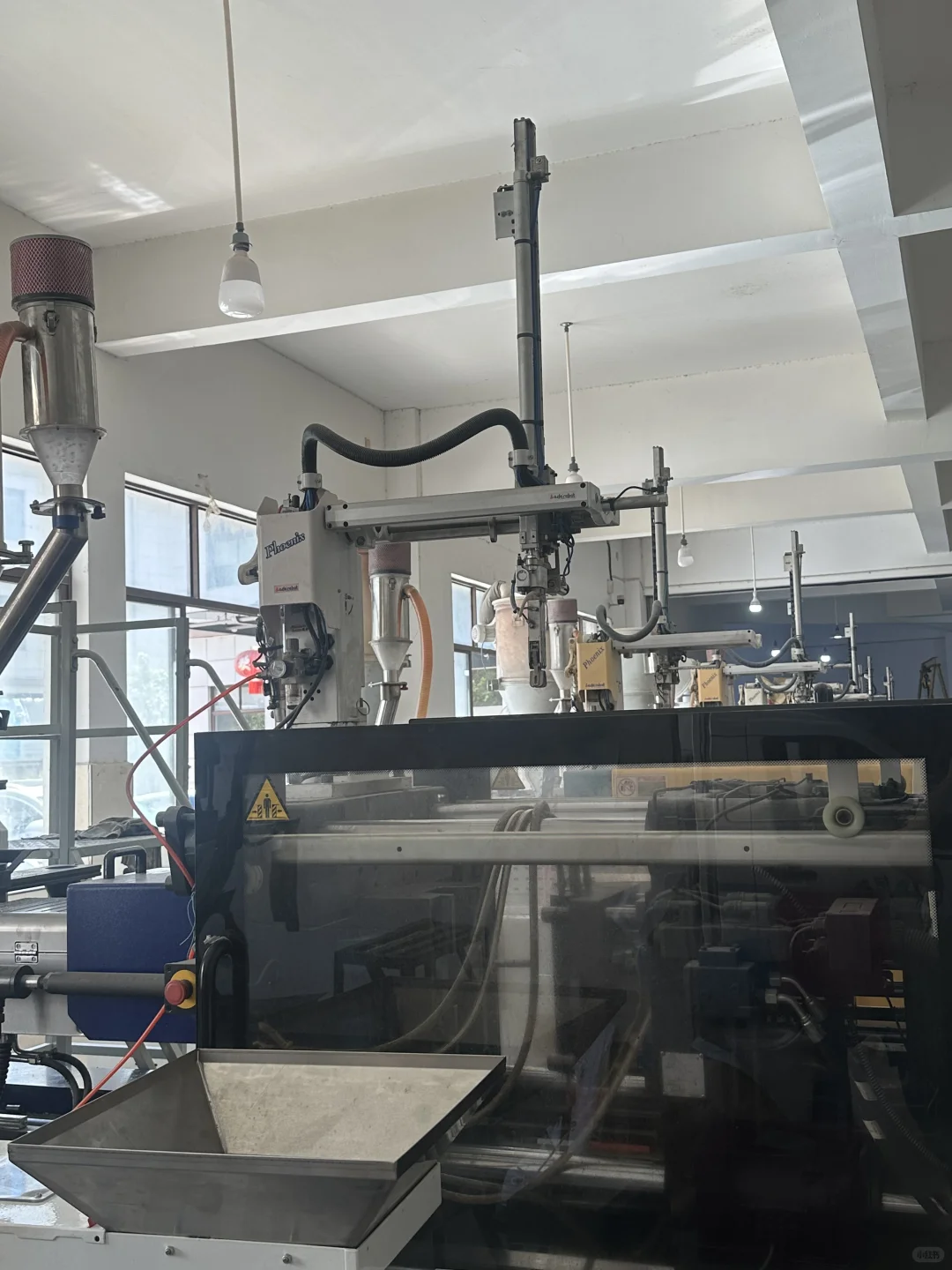 开学季的笔工厂-已疯?‍↔️