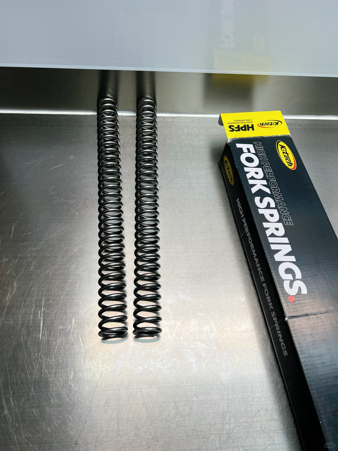 简简单单更换一对雅马哈R3 K-tech 弹簧～