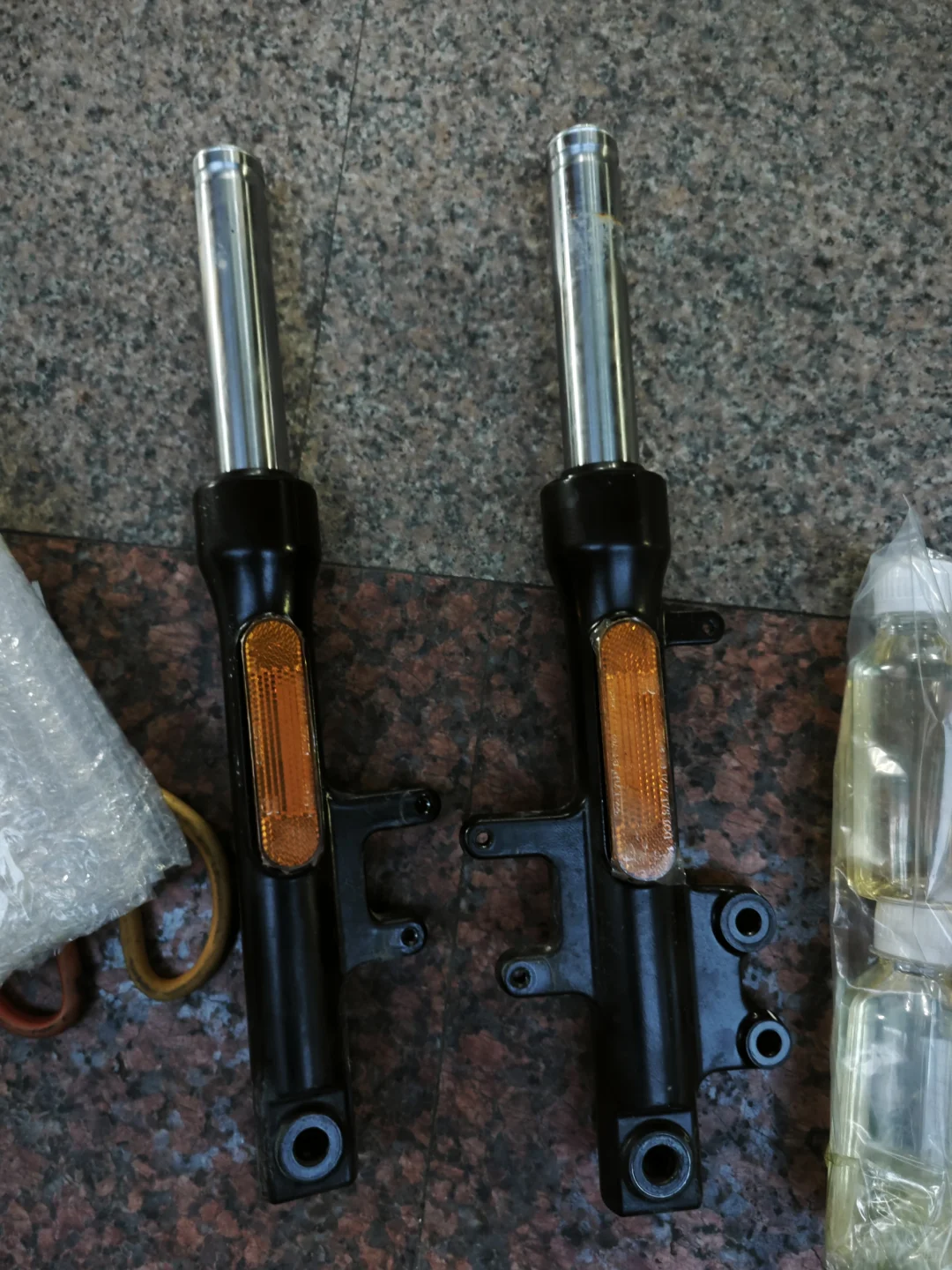 九号m95c更换前减震弹簧