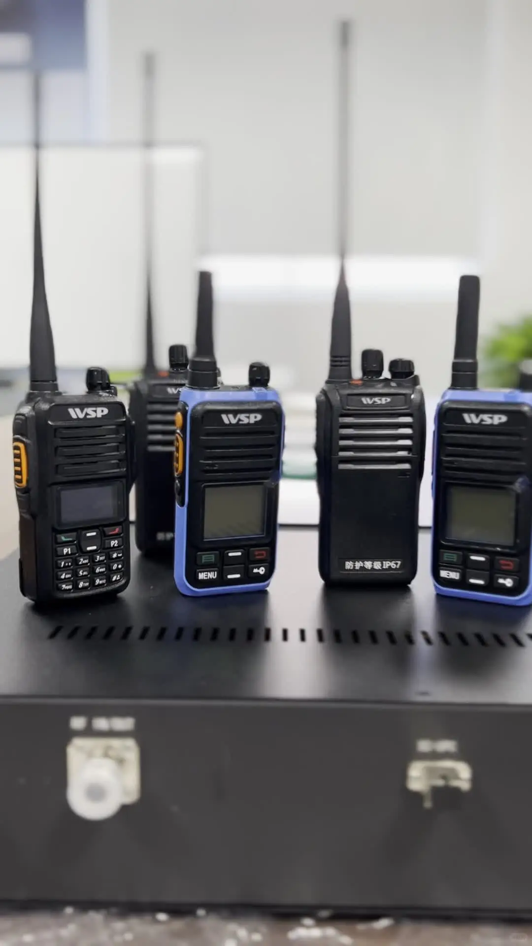 需要对讲机的或者需要了解无线电的可以找我