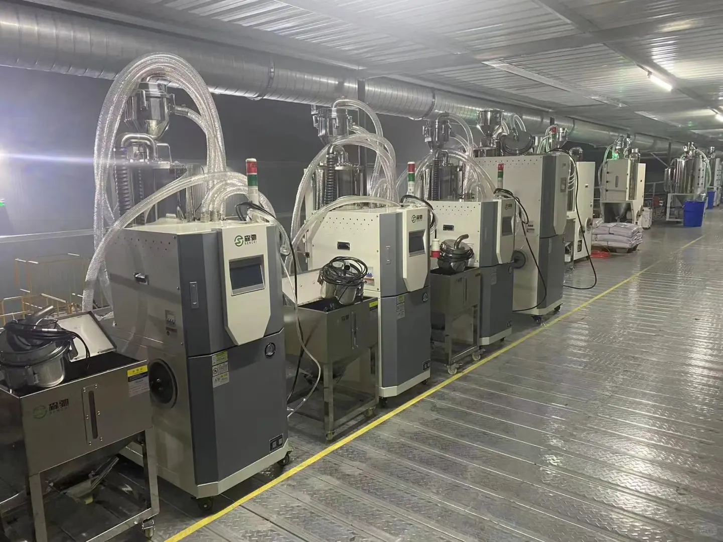 PEEK原料需要用三机一体除湿干燥机吗？