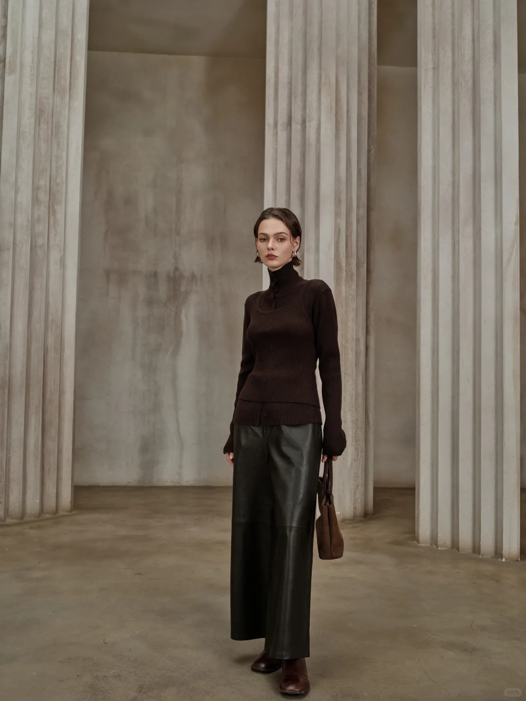 MATKASI | 黑色拼接皮裤，重塑摩登轮廓