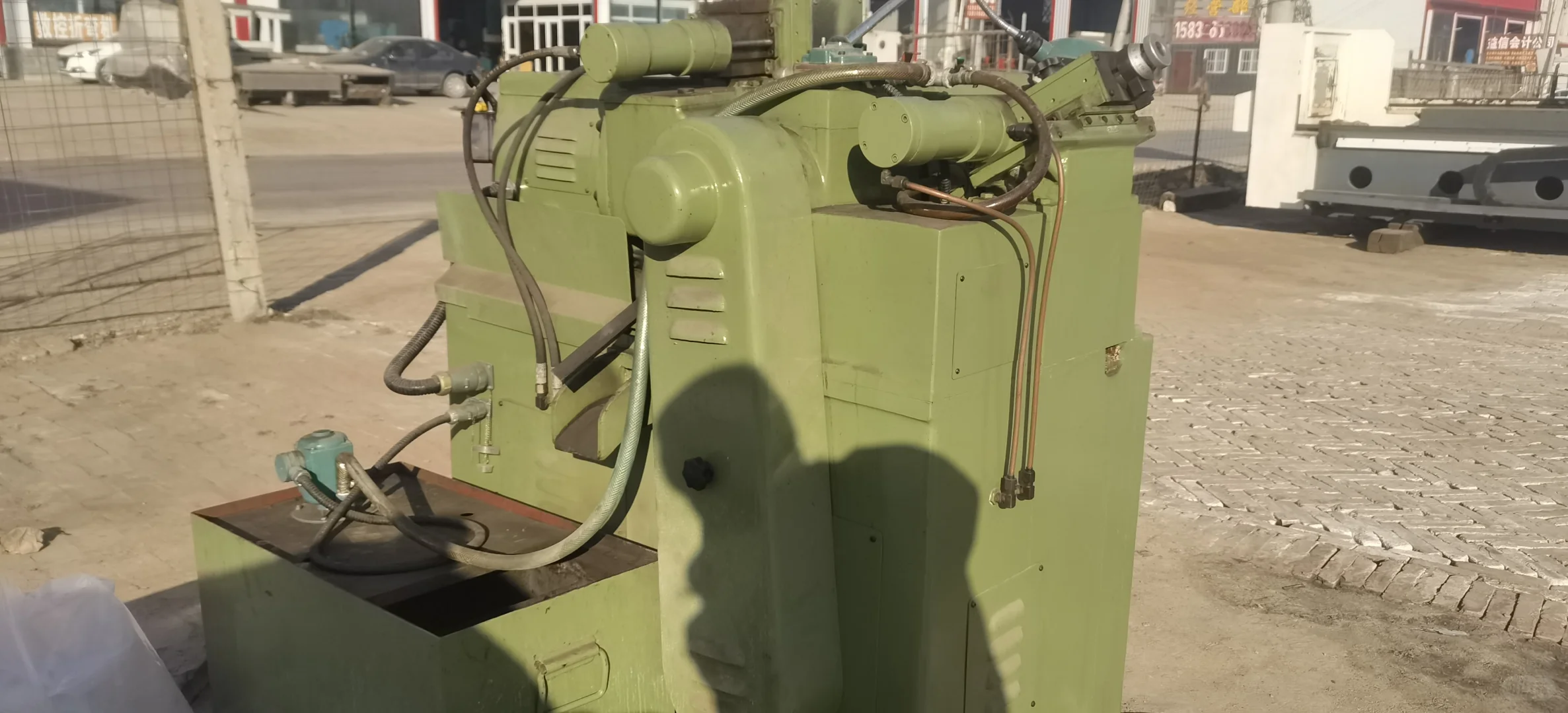 江环1020无心磨床，安装少用，试了几个活