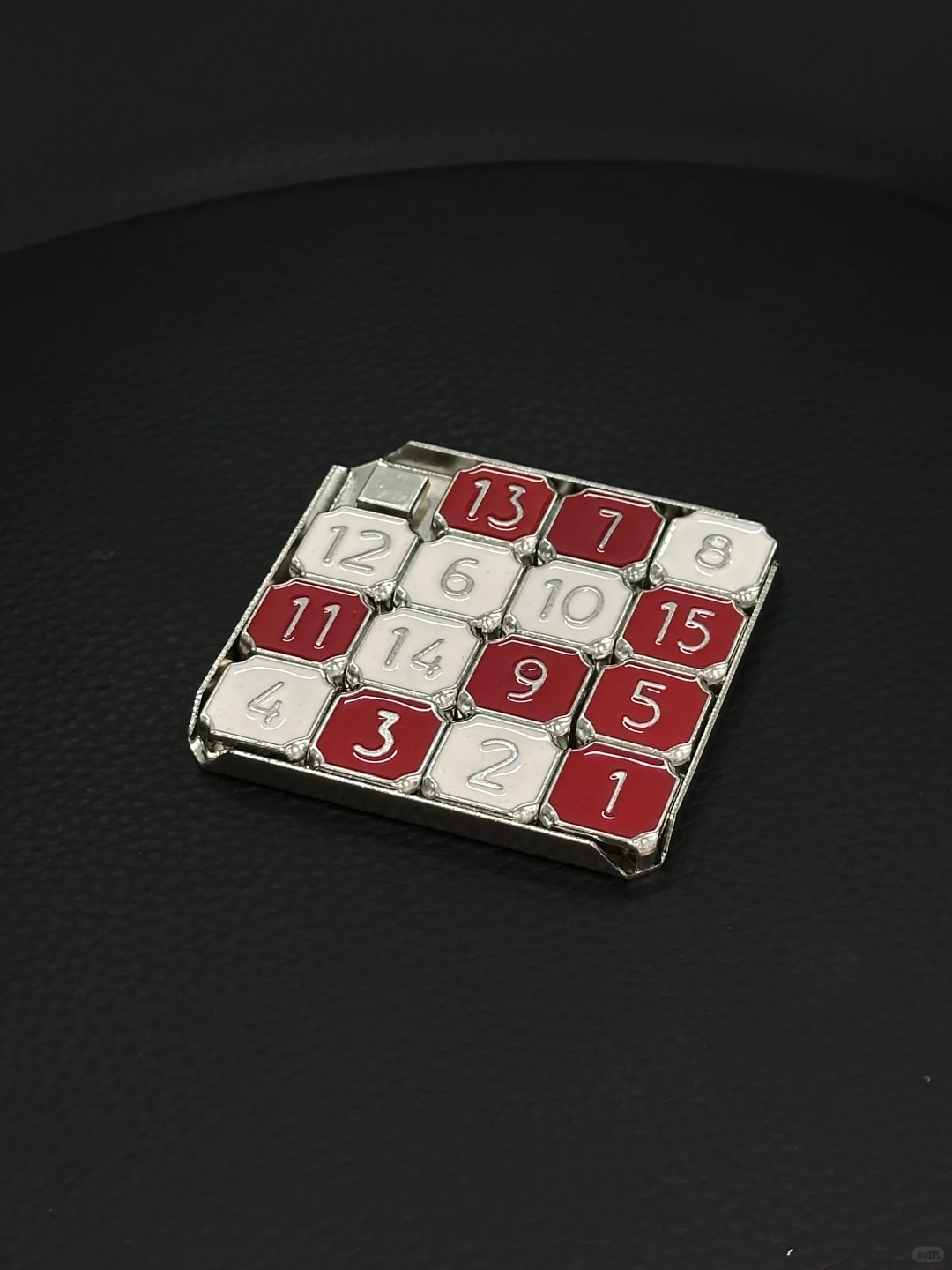 上班无聊?就玩它了……