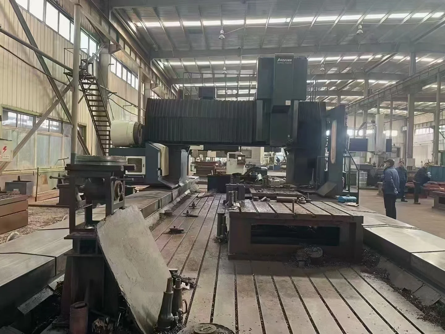 fhiigawy威海华东5-26米数控龙门移动镗铣床