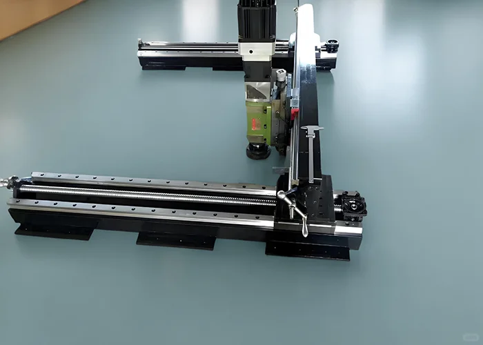 便携式平面铣床 VS 传统铣床