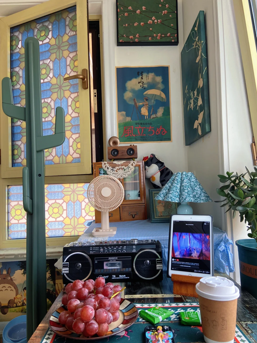 普通人家不精致但是却干干净净的房间