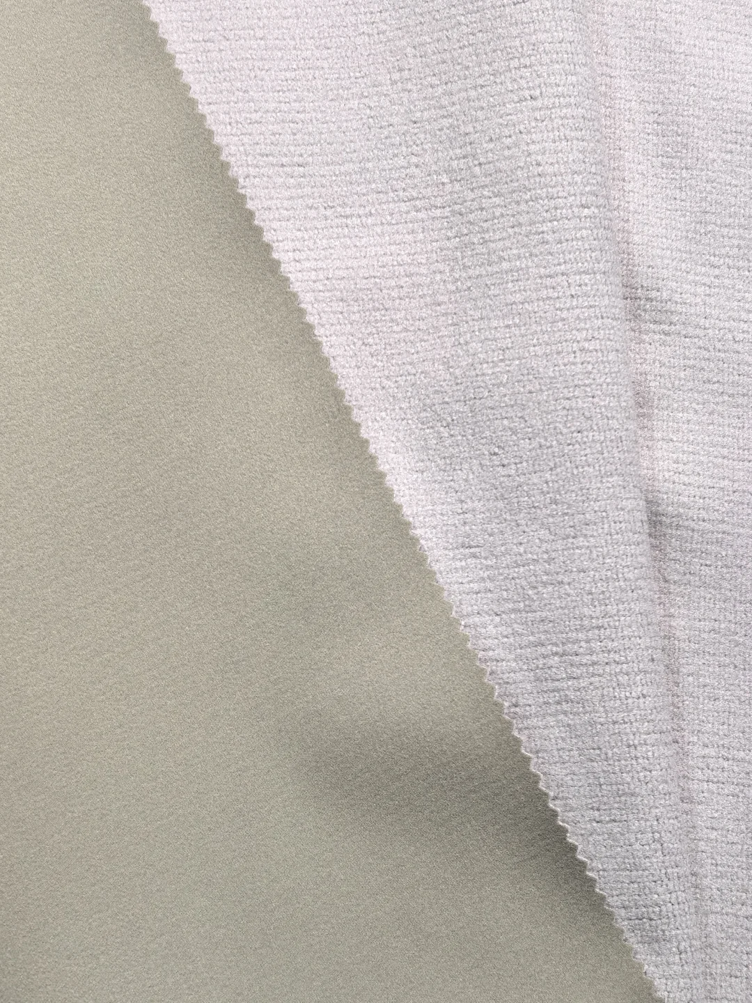 复合绒内里 | 弹力防水保暖亲肤软壳面料