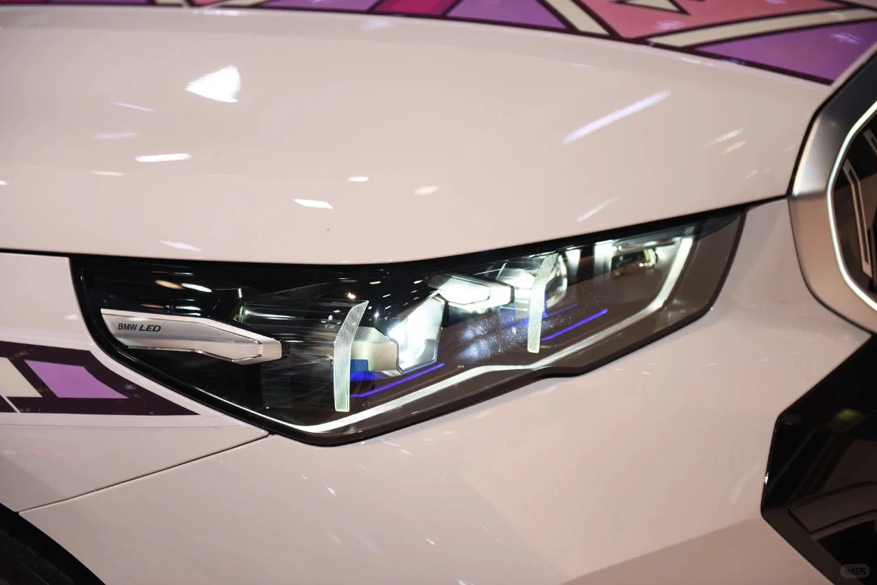 这款宝马会变色？